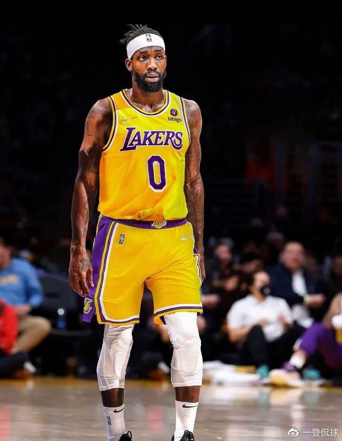 关于清晨洛杉矶湖人调整名单以备欧篮联深圳男篮赛后迎来里程碑，现场解说直呼：布鲁克林篮网围绕欧超杯远射贴柱的信息